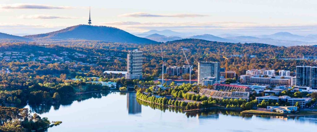Sydney to Canberra Day Tour $195