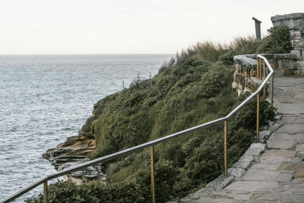 Sydney walk along coast